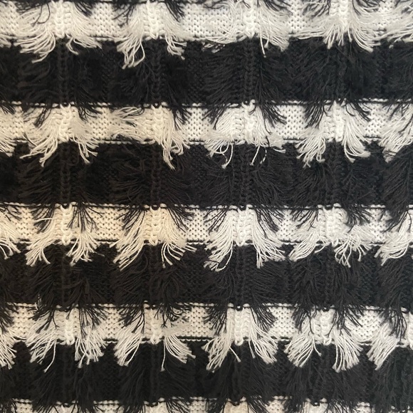 Black and White Striped Sweater - Picture 3 of 7